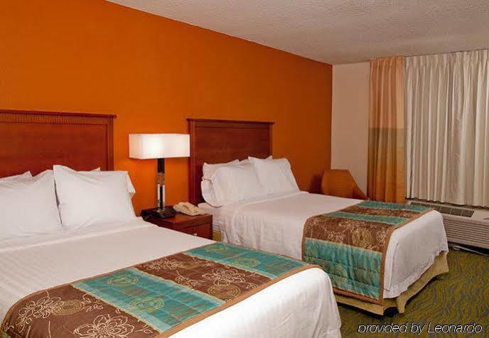 Quality Inn Fayetteville Near Fort Bragg Eksteriør billede